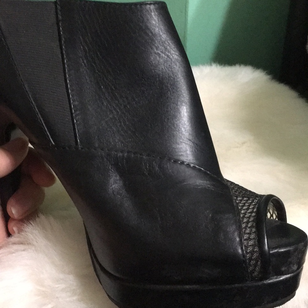 Charles & Keith Booties - Picture 5 of 8